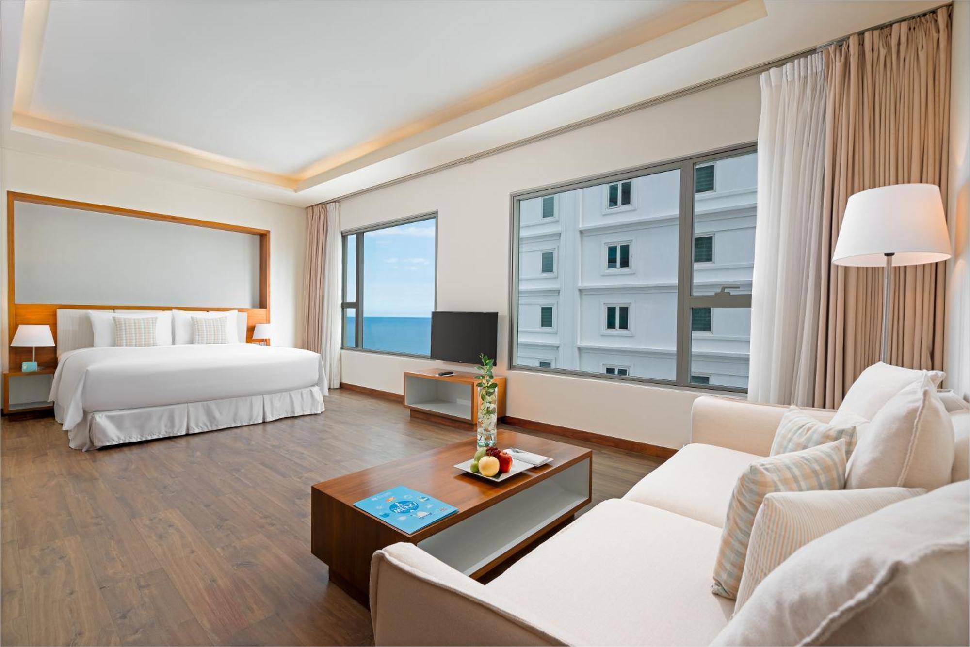 A La Carte Da Nang Beach Exterior photo