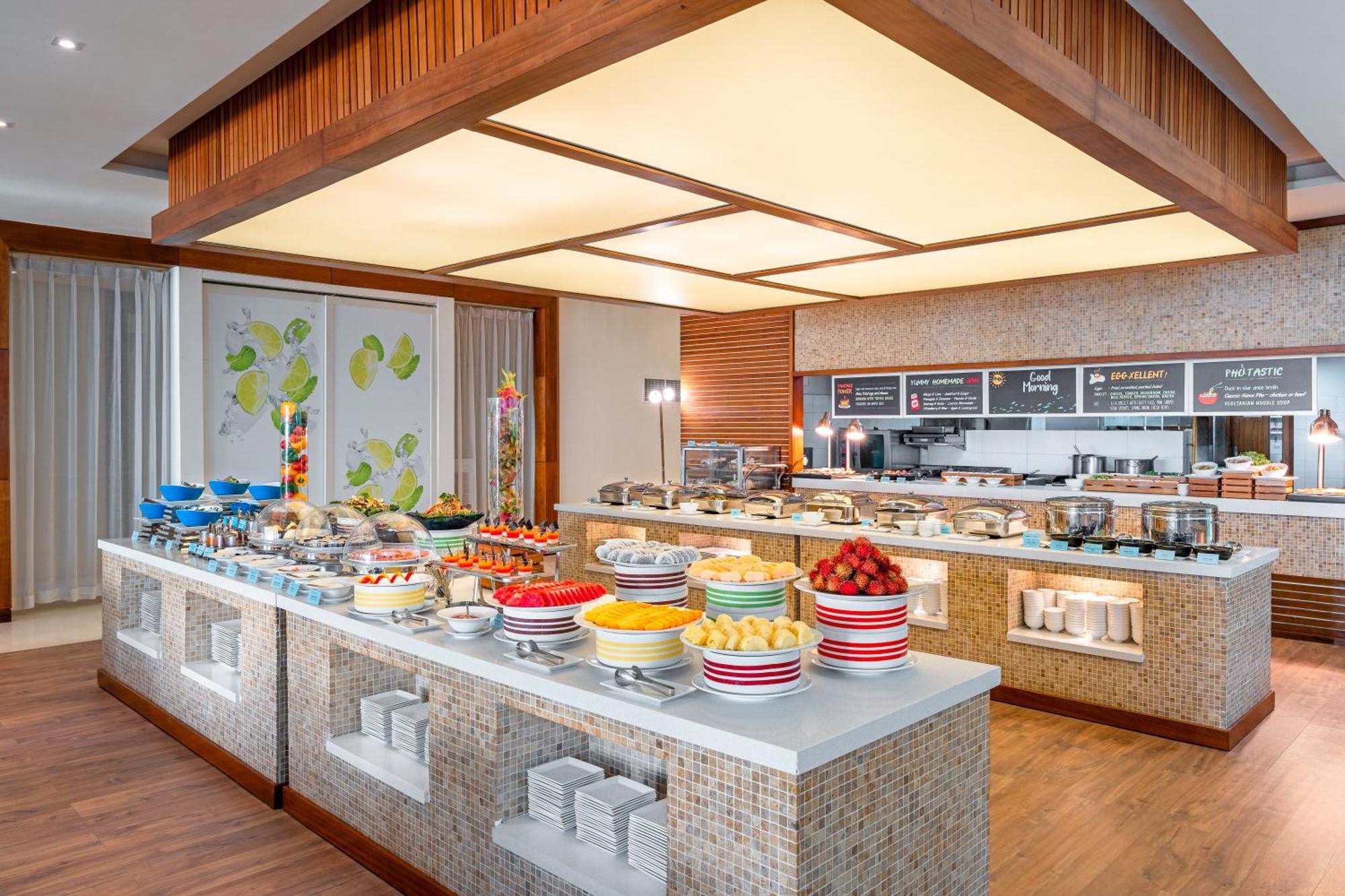 A La Carte Da Nang Beach Exterior photo